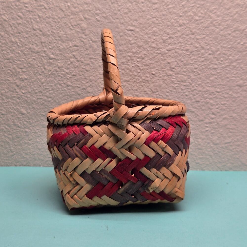 Vtg Native American Miniature Rivercane Basket Boho Chic Vibe Woven Egg Style